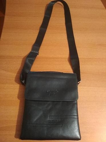 Eynəklər: Kişi üçün Çanta satılır.Heç işlənməyib. Heç bir problemi yoxdur. 100 — 9