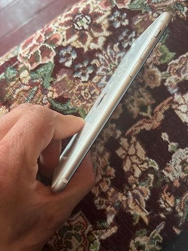 iphone se3 qiyməti: IPhone SE 2020, 128 GB, Ağ, Barmaq izi — 7