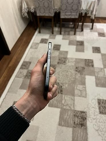 iphone replika: IPhone 13, Qara — 3