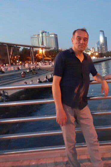 Mühafizəçi, 51 il, Təcrübəsiz