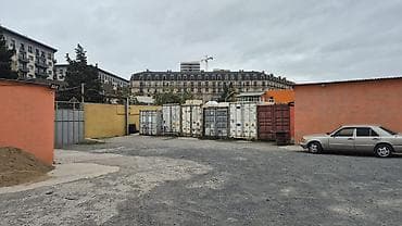 Bağ evləri: Ağ şəhər (city park mall yanı) anbar icarəyə verilir. Qapalı həyət — 6