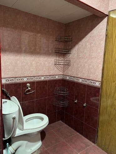 əmircanda evler: Ev şeherin prestij rayonu olan 8mkr da Corc Enesko parkının yanında — 9