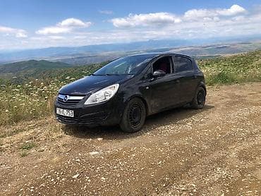 Opel Corsa: 1.2 l | 2008 il 271000 km Hetçbek
