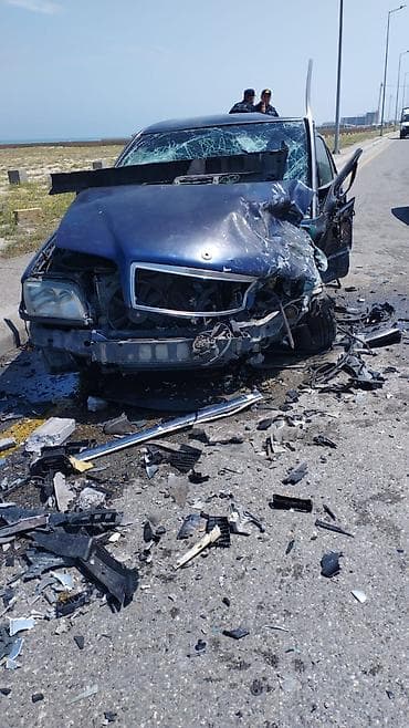 Satılır: ehtiyat hissələri üçün avtomobil Model: sedan kuzovlu, tünd