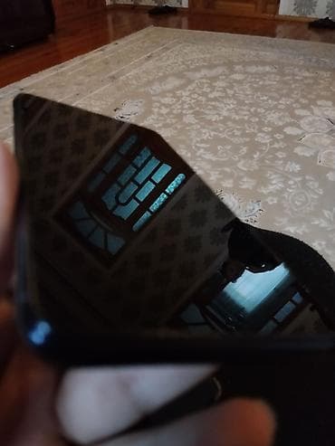 iphone satisi: Təcili satılır qiymətdə cüzi endirim edəcem fantastik yox sadəcə arxa — 1