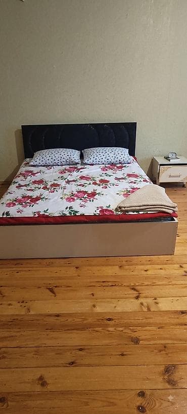 hamam refi: Dolab tek 300₼ termo 125₼ qoşa yatag 200₼ y cem halnda alana endimde — 3