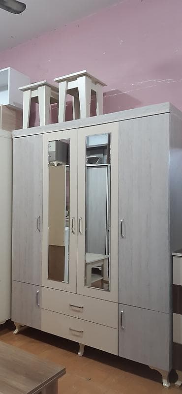 isqaf: 4 Qapi Dolablar Hal Hazirda Anbarda Movcuddur. Sifariwlede ne reng — 1