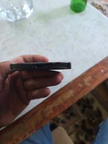 IPhone 15 Pro, Göy — 3
