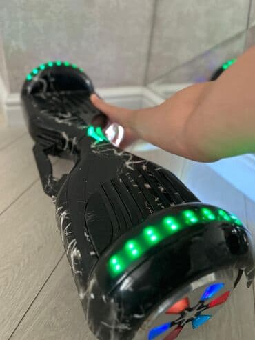 Özünü tarazlayan elektrikli skuter (hoverboard) - Rəng/naxış: qara lalafo.az -da Özünü tarazlayan elektrikli skuter (hoverboard) - Rəng/naxış: qara