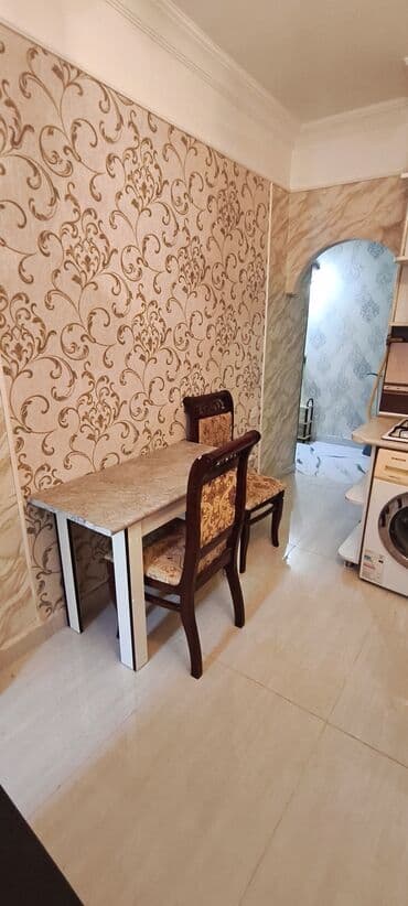 Mənzillər: XİRDALAN QƏNCLƏR SƏHƏRCİYİ. (RİAT TİCERET MERKEZİYLE UZBEUZ) Ev dekabr — 3