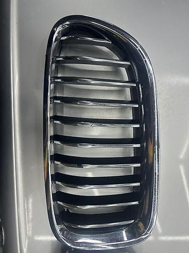 128 style e60: Məhsul: Avtomobil üçün ön radiator barmaqlığı (çərçivəli “böyrək” — 1