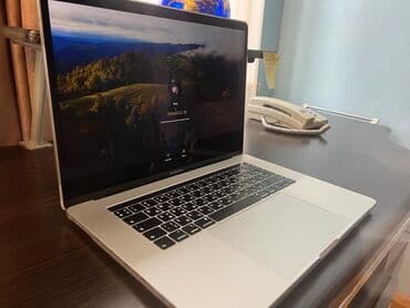 apple macbook pro ikinci el: İşlənmiş Apple MacBook, 15 ", Intel Core i7, 256 GB, Ünvandan götürmə — 2