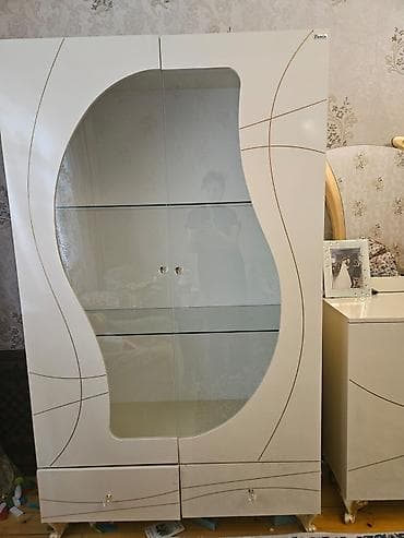 qonag desdi: Qonaq otağı üçün vitrinli mebel dəsti - Rəng: açıq krem - Dizayn: ön — 3