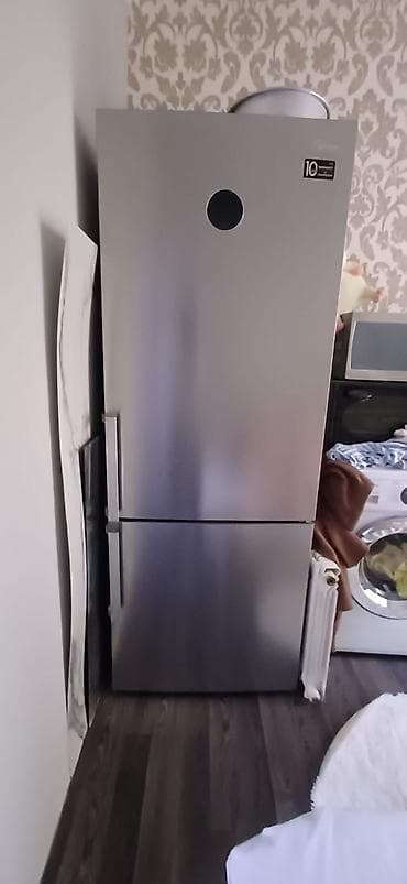 İşlənmiş 2 qapılı Midea Soyuducu Satılır, rəng - Gümüşü