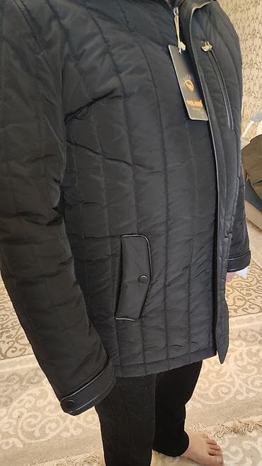 yeni model kurtkalar: Gödəkçə qış üçün. Yenidir. Baha alınıb yarı qiymətinə satılır. Türkiyə — 2