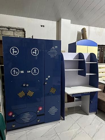 dirnaq masa: RumiYazı masası dolab bir yerdə 170₼ satılır. Ünvan Binə — 1