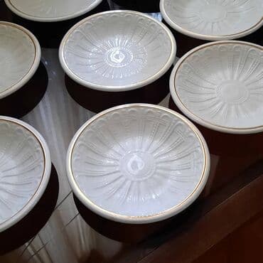 Tort və şiriniyyat qabı