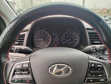 lipler: Hyundai Elantra: 2 l | 2017 il Sedan — 9