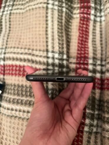balaca apple: IPhone 8 Plus, 64 GB, Qara, Barmaq izi — 4