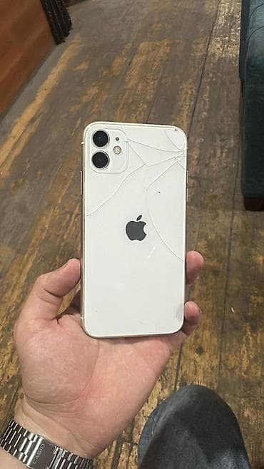 asus rog 5s: IPhone 11, 128 GB, Ağ, Qırıq — 1