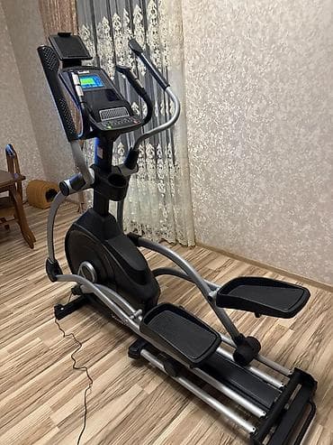 Elliptik trenajor – Vision Fitness (elektron konsollu) Xüsusiyyətlər