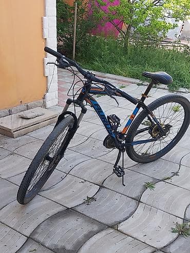 cube velo: Velosiped normal vəziyyətdədir. 29-dur, sürülmür deyə — 2