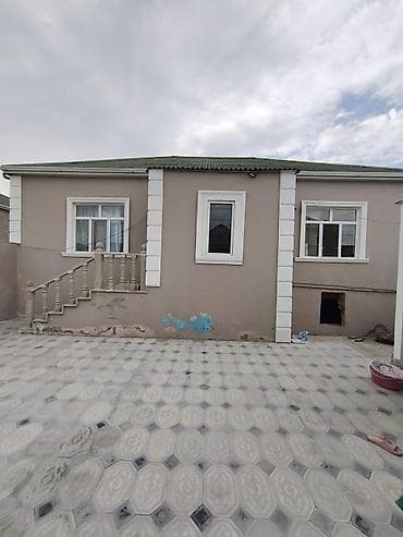 4 otaqlı, 104 kv. m, Kredit yoxdur, Orta təmir