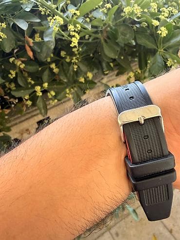 sensor saatlar: Tommy Hilfiger kişi qol saatı 2eded var ikisin alana endirim edecem — 2