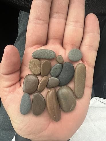 təbii daş: Dəniz çınqılları dəsti - Tərkib: müxtəlif ölçü və formada 15 ədəd — 2