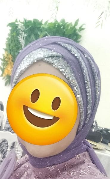 nisan xonca: Bənövşəyi rəngdə, parıltılı tüllə hazırlanmış, payet detalı ilə — 1