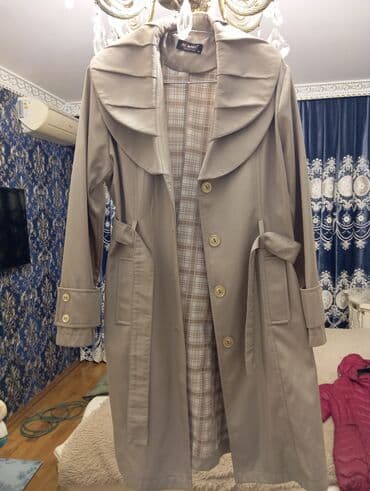 женские стеганые плащи: Plaş tezedir Türkiyədən alınıb razmer böyük olduğu üçün de yerindən — 1