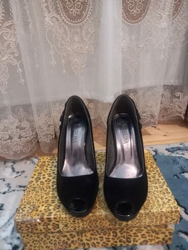 туфли новая не одевала не разу: Ayaqqabı 1dəfə geyilib təptəzə karopkada qalıb firmandı çox rahat — 3