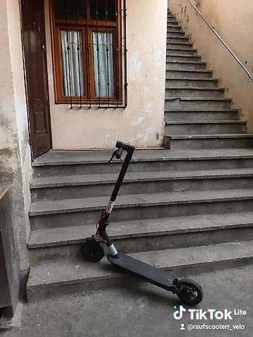 Elektrik skuter – şəhərdaxili rahat gediş üçün kompakt və yığcam — 1