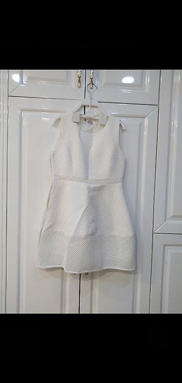 1 defe zaksa geyilib. Yeni kimidi. Qısa modeldi. S.m ölçüyə uyğundur