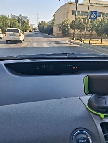 audi tt: Toyota Prius (II nəsil) hibrid hatchback - Gümüşü rəng, 5 qapı - — 5