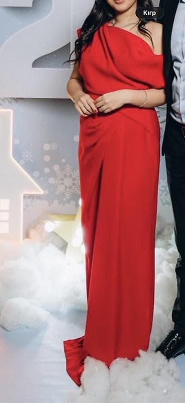 smart saat iphone: 38 ölçü yeni kimidir Qırmızı ziyafət geyimi – asimmetrik, bir çiyinli — 2