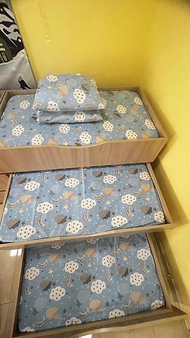 yataq desleri: Oğlan və qız üçün, Çarpayı, Matras ilə, Siyirməli, Taxta — 1