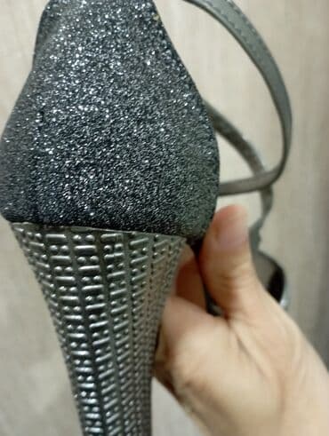 бус сапог грузовой в бишкеке: Сапоги, Размер: 40, цвет - Серебристый, Б/у — 12