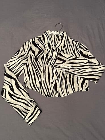 3 duymə koynək: Qadın üst geyimləri dəsti – 3 fərqli bluz 1) Zolaqlı zebra printli — 1