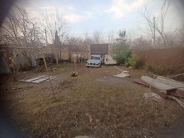 Гаражи: Satılır: həyət evi (Ünvan)Bərdə Rayon Lək Kənd bələdiyə ilə üzbəüz 2 — 6
