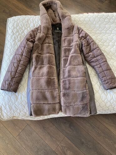 женские утепленные плащи: Paltoda bəzi yerdə balaca sökülüb, ikisi bir yerdə 50. Metroya — 2