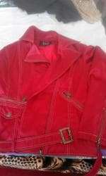 qırmızı kupalnik: Dolca qabana kurtka .parcasi suruwken atlasiviydir.astari var.teze — 1