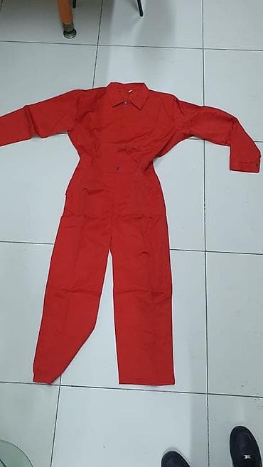 İşçi kombinezonları– uzunqol, yaxalıqlı, ön hissəsi düyməli model — 1