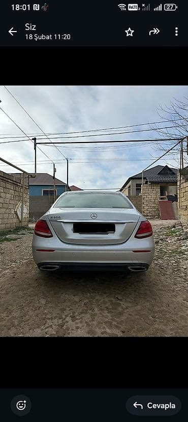 niva şini: Mercedes‑Benz E300 sedan - Kuzov: sedan, gümüşü rəng - Model nişanı — 2