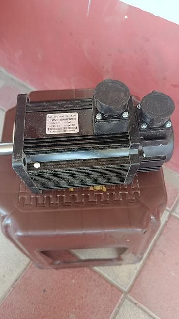 AC Servo Motor + Servo Drive dəsti Məhsul tərkibi və modellər: - AC