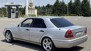 loreva reed diffuser: Mercedes-Benz C-Class: 2 l | 1994 il Sedan — 6