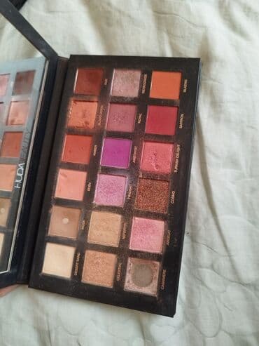 göz altı ləkələr: Göz kölgələri, Kryolan, Ünvandan götürmə — 10