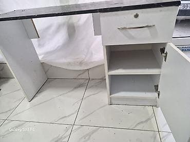 İş masası – saxlama bölməli - Material: laminat/LDSP korpus, mərmər