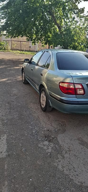 bmw g30 stop: Nissan Sani - Kuzov: sedan, yaşıl-boz rəng - Mühərrik: benzin - — 6