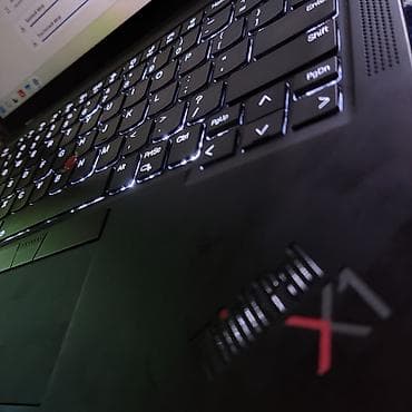komputer windows 10: 2025 ilin ultrabuk/i7-12 nəsil/ 16gb DDR5/NVME 1.000gb Salam əziz — 8